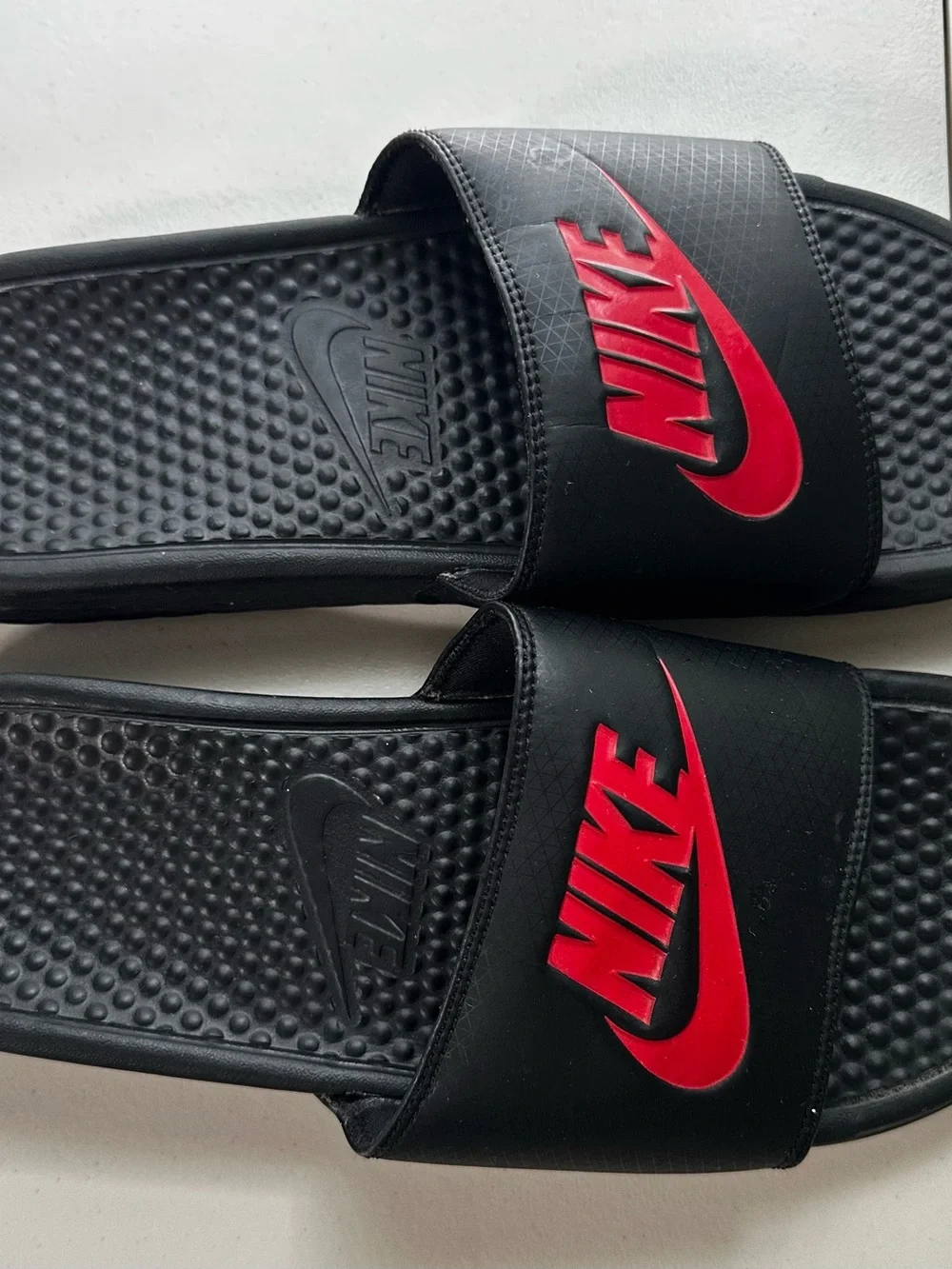 Nike classic slide